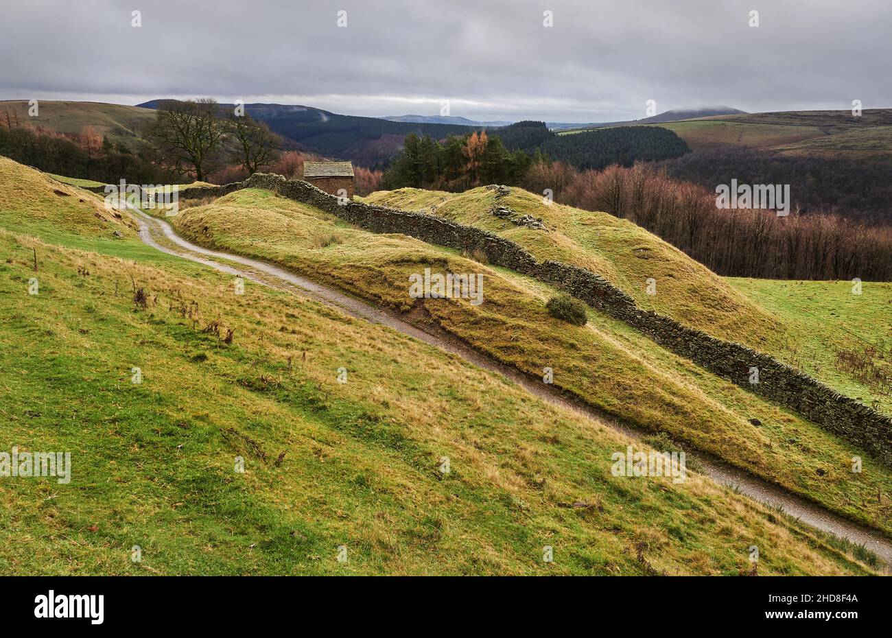 Bellhagg Barn im Winter im Derbyshire Peak District in Großbritannien Stockfoto
