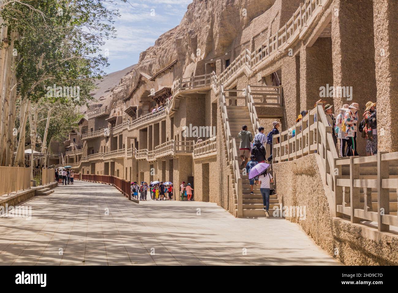 DUNHUANG, CHINA - 20. AUGUST 2018: Mogao-Grotten in der Nähe von Dunhuang, Provinz Gansu, China Stockfoto
