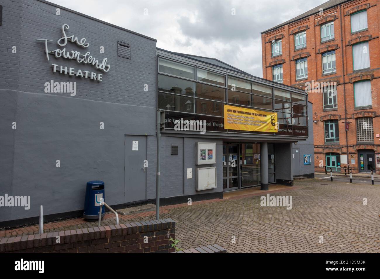 Das „The Sure Townsend Theatre“ (früher Phoenix Arts Center) in Leicester, Leicestershire, Großbritannien. Stockfoto