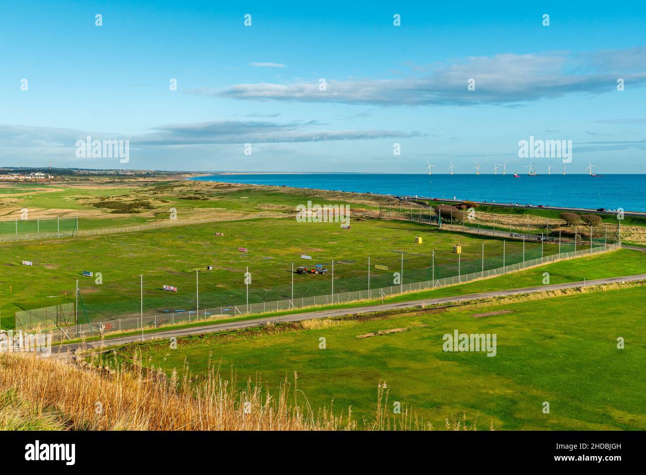 Aberdeen, Schottland, Großbritannien, 17th. November 2021, Aberdeen Bridge of Don und Windmills. Stockfoto