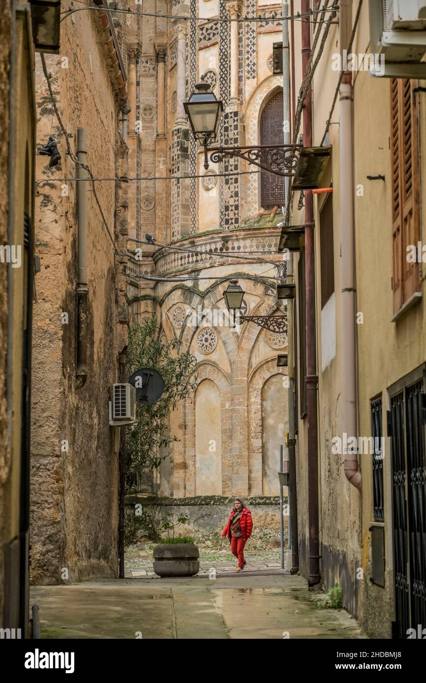 Altstadtgasse, Kathedrale, Monreale, Sizilien, Italien Stockfoto