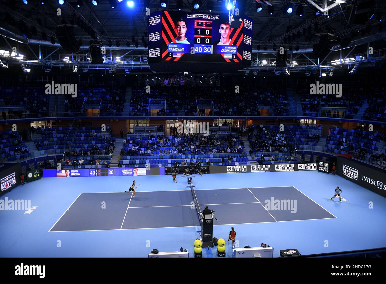 Tennisturnier des Next Gen ATP Finals auf dem Indoor-Tennisplatz der Allianz Cloud in Mailand 2021. Stockfoto