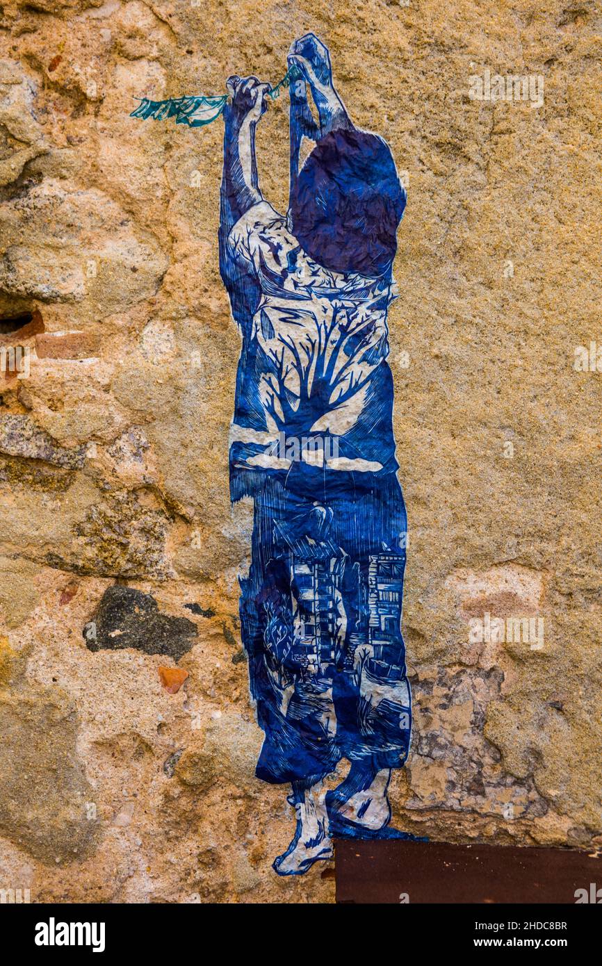 Kinderbilder an den Wänden der Gassen, Zitadelle, Oberstadt, Calvi, Korsika, Calvi, Korsika, Frankreich Stockfoto