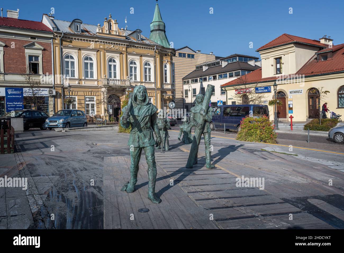Skulptur der Bergleute Oberer Marktplatz - entworfen von Marek Maslaniec, 2015 - Wieliczka, Polen Stockfoto