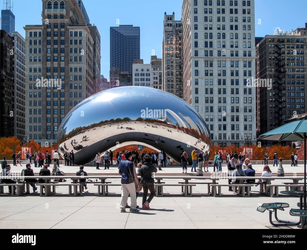 Cloud Gate Skulptur von Anish Kapoor im Millennium Park Chicago, Illinois, USA Stockfoto