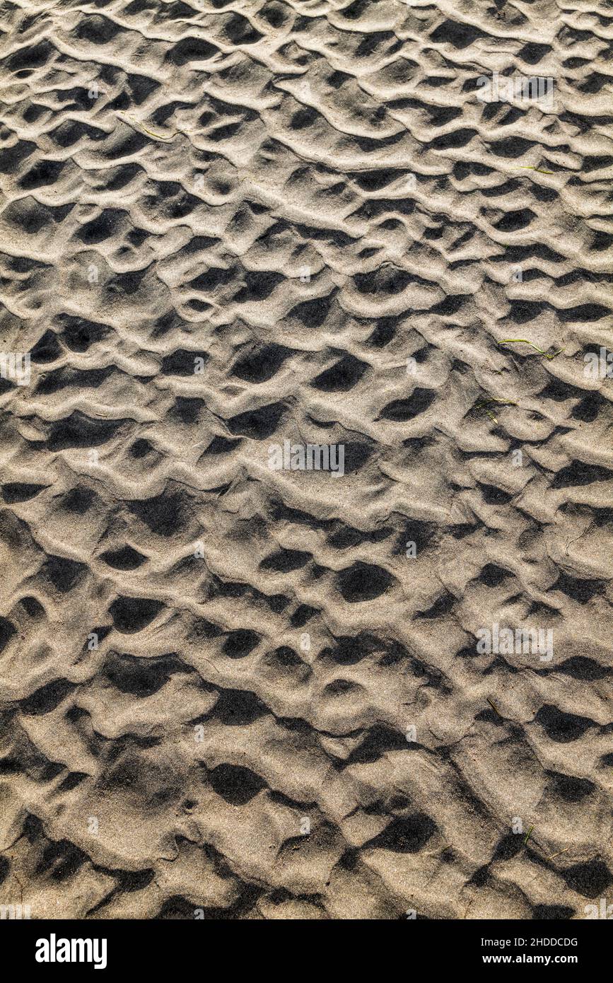 Nahaufnahme von windgeformten Mustern im Sand; Fort Stevens State Park; Pazifik; Küste von Oregon; USA Stockfoto