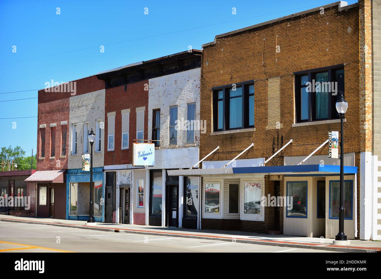 Mattoon, Illinois, USA. Eine leere und verlassene kleine Stadt Main Street im Mittleren Westen der Vereinigten Staaten. Stockfoto