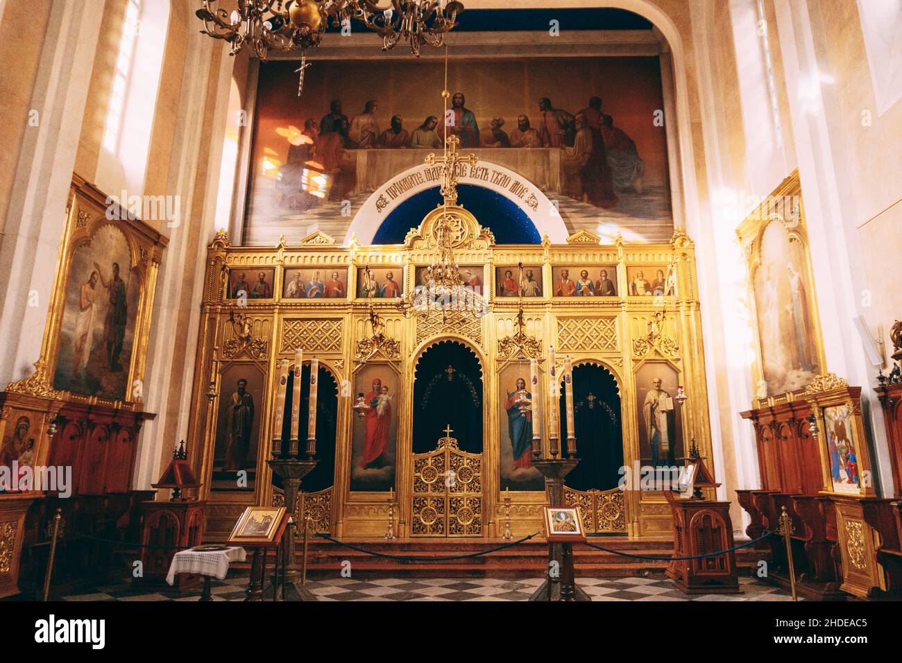 Inneneinrichtung der orthodoxen Kirche der Heiligen Verkündigung in Dubrovnik. Kroatien Stockfoto