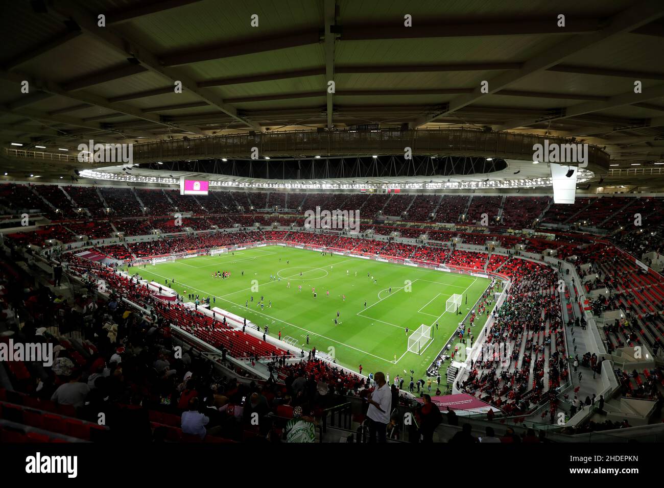 Allgemeine Ansicht des Ahmed bin Ali Stadions in Al Rayyan, Katar, aufgenommen während des FIFA Arab Cup, dem Aufbau bis zur FIFA Weltmeisterschaft 2022. Foto von MB Media 22/12/2021 Stockfoto