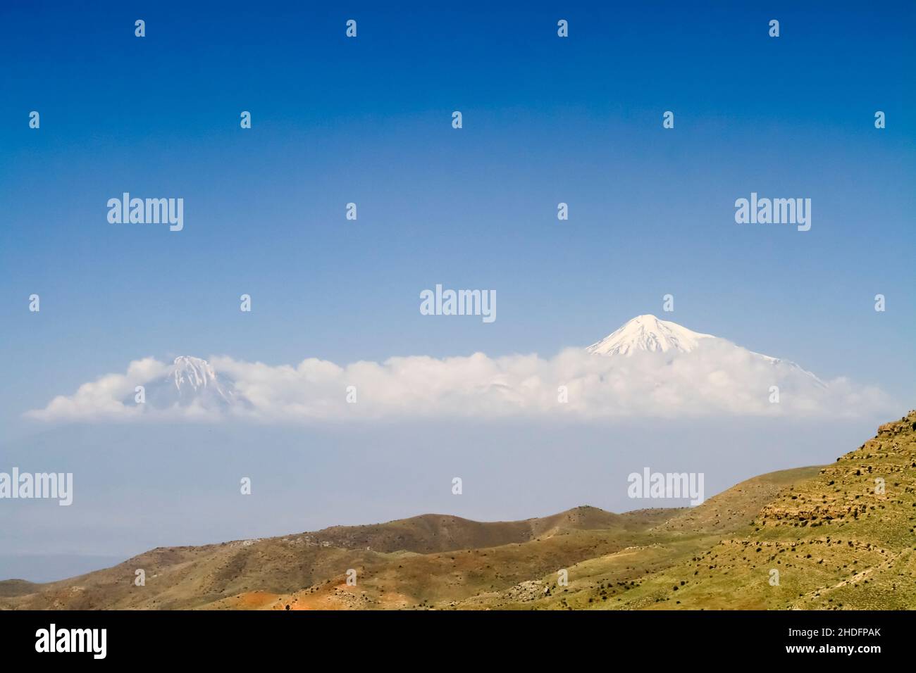 Berg Ararat in der Türkei, gesehen aus Armenien Stockfoto