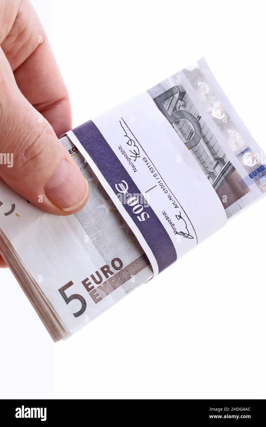 Fünf 5 euro euro banknoten ausgeschnitten -Fotos und -Bildmaterial in hoher  Auflösung – Alamy