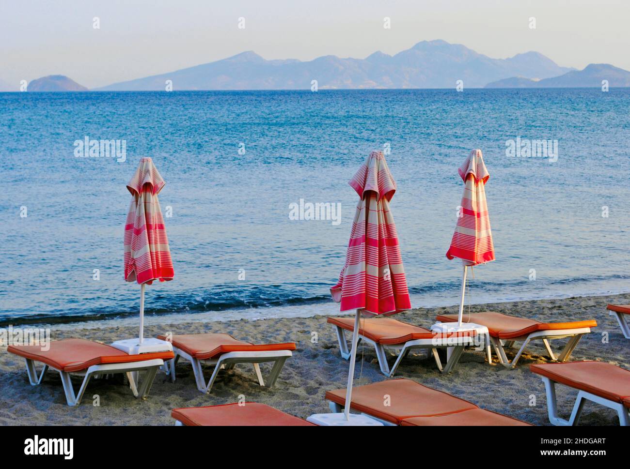 Leerer Strand (Savas Strand) in Kardamena, Kos Insel, Griechenland Stockfoto