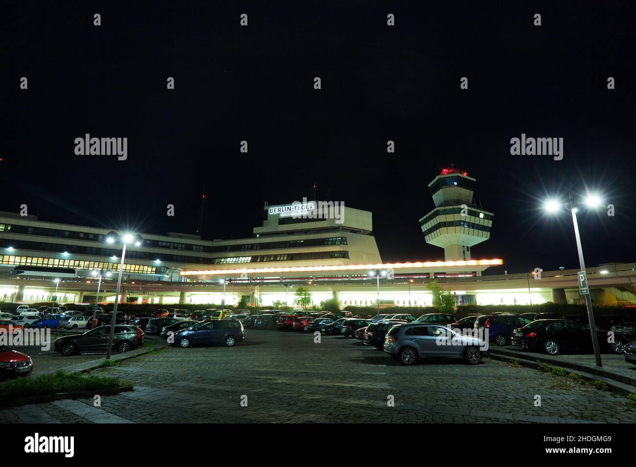 übernachten Und Parken Am Flughafen Berlin Tegel www.alamy.de