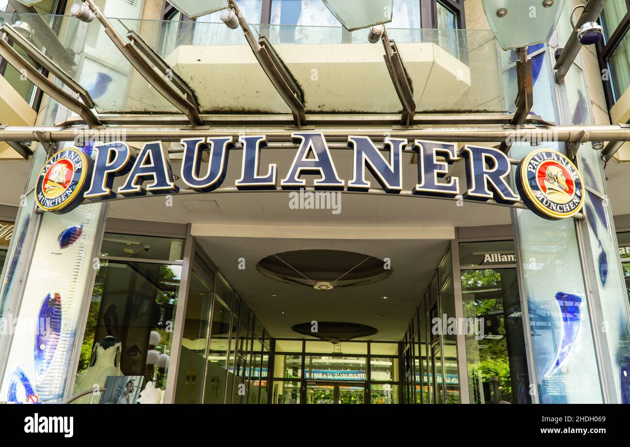 Paulaner Fotos und Bildmaterial in hoher Auflösung Alamy