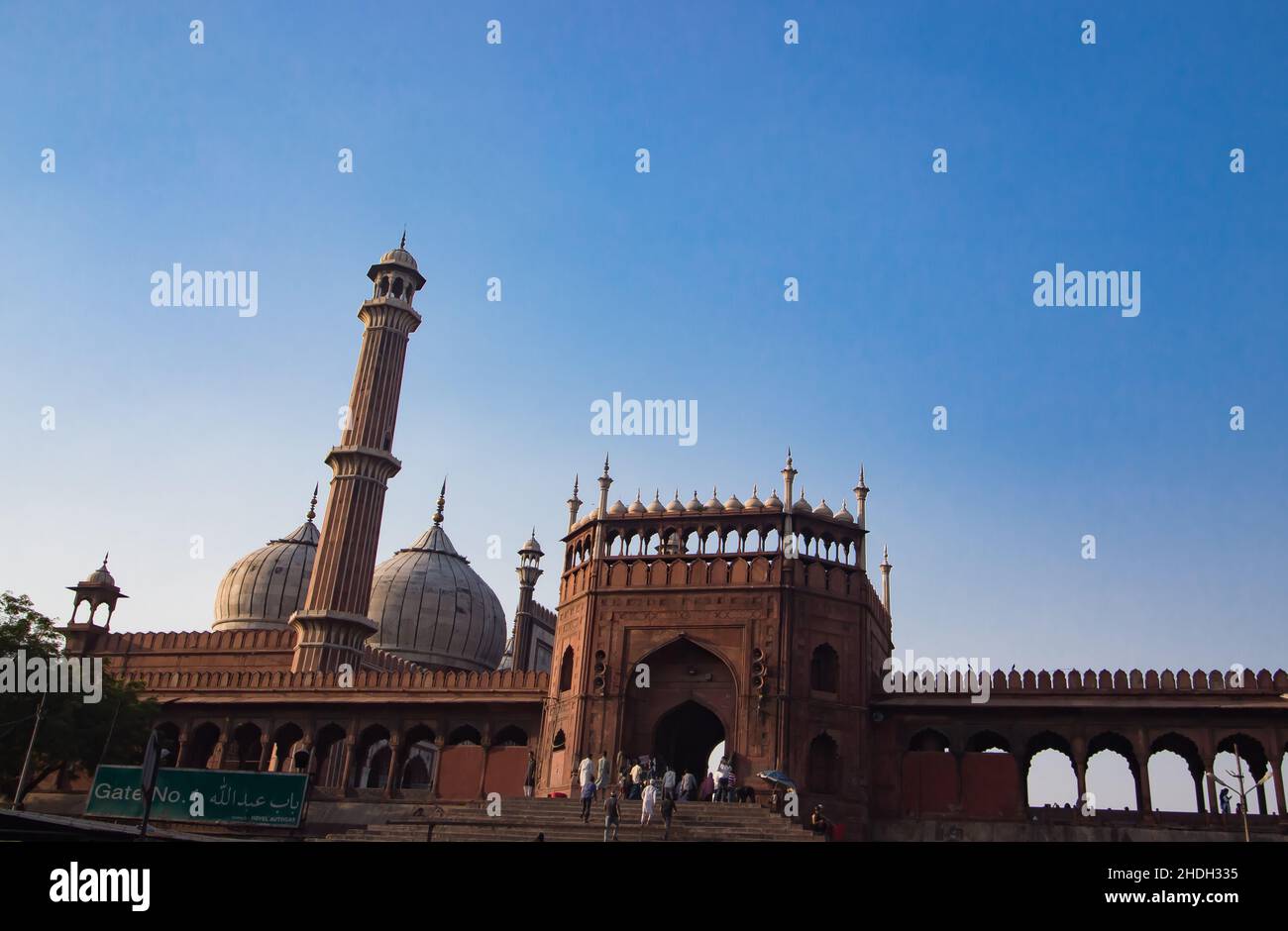 jama Masjid oder Jama Moschee von delhi. Aufgenommen in der Nachmittagssonne. Ikonisches Denkmal der Hauptstadt von indien. Stockfoto