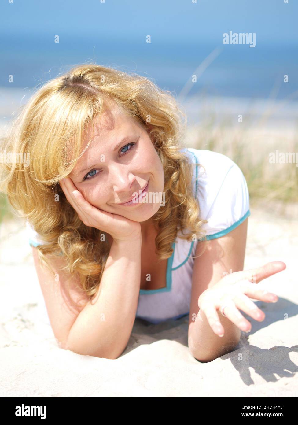 Frau, Genuss & Entspannung, Sand, Sieben, weiblich, Damen, Damen, Frauen, Genuss & Entspannung, Genuss und Entspannung, sands Stockfoto