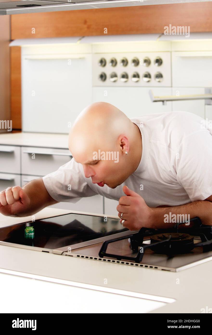 Reinigung, Küche, Hausmann, blasen, aufräumen, Reinigung, Reinigung, Reinigung, Küchen, Hausmänner Stockfoto