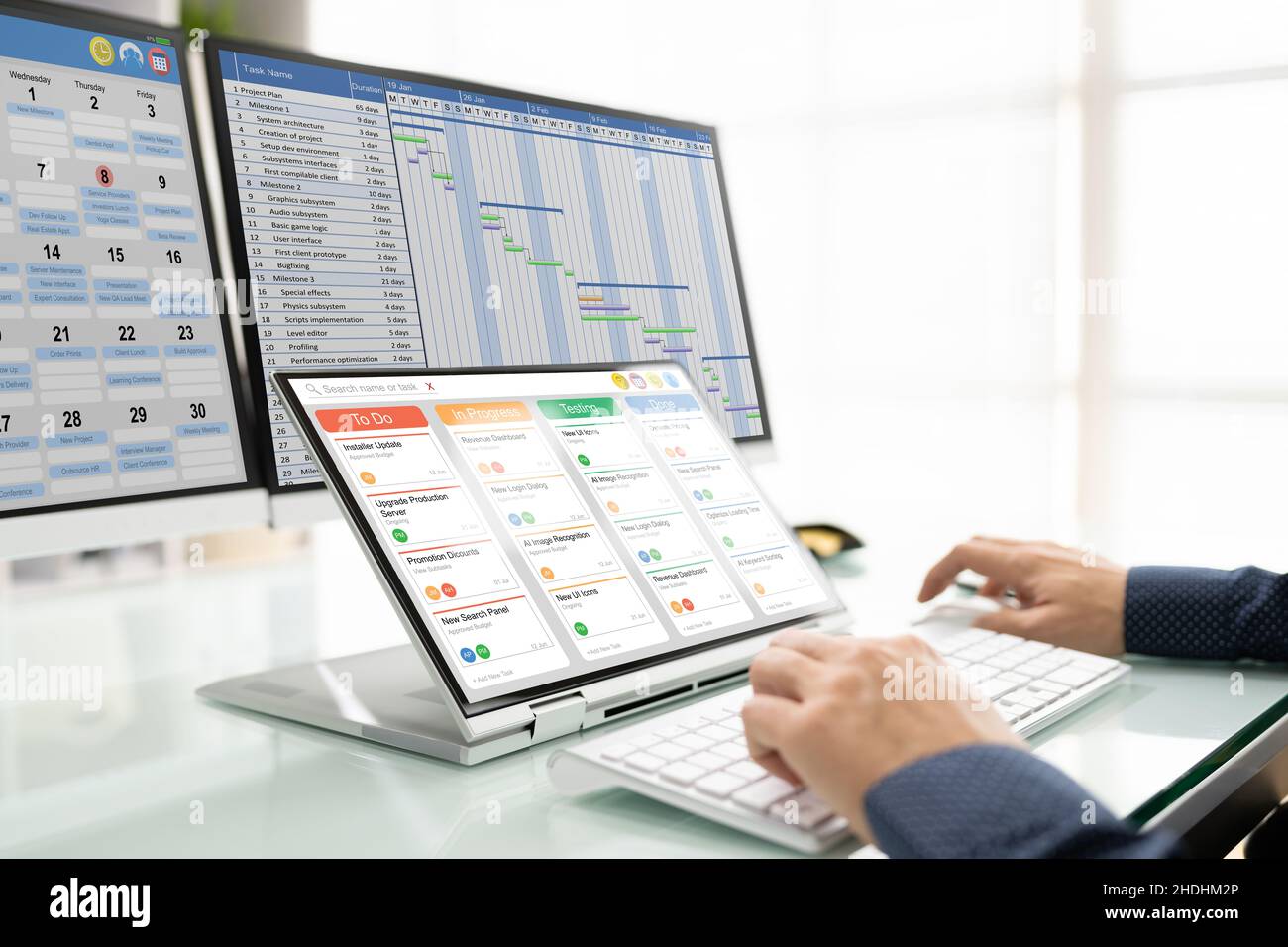 Kanban Project Management Software Auf Laptop. Digitaler Kalenderplan Stockfoto