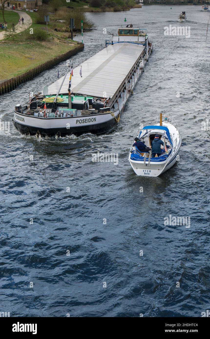 Barge, Yacht, Havel Canal, Barge, Yachten Stockfoto