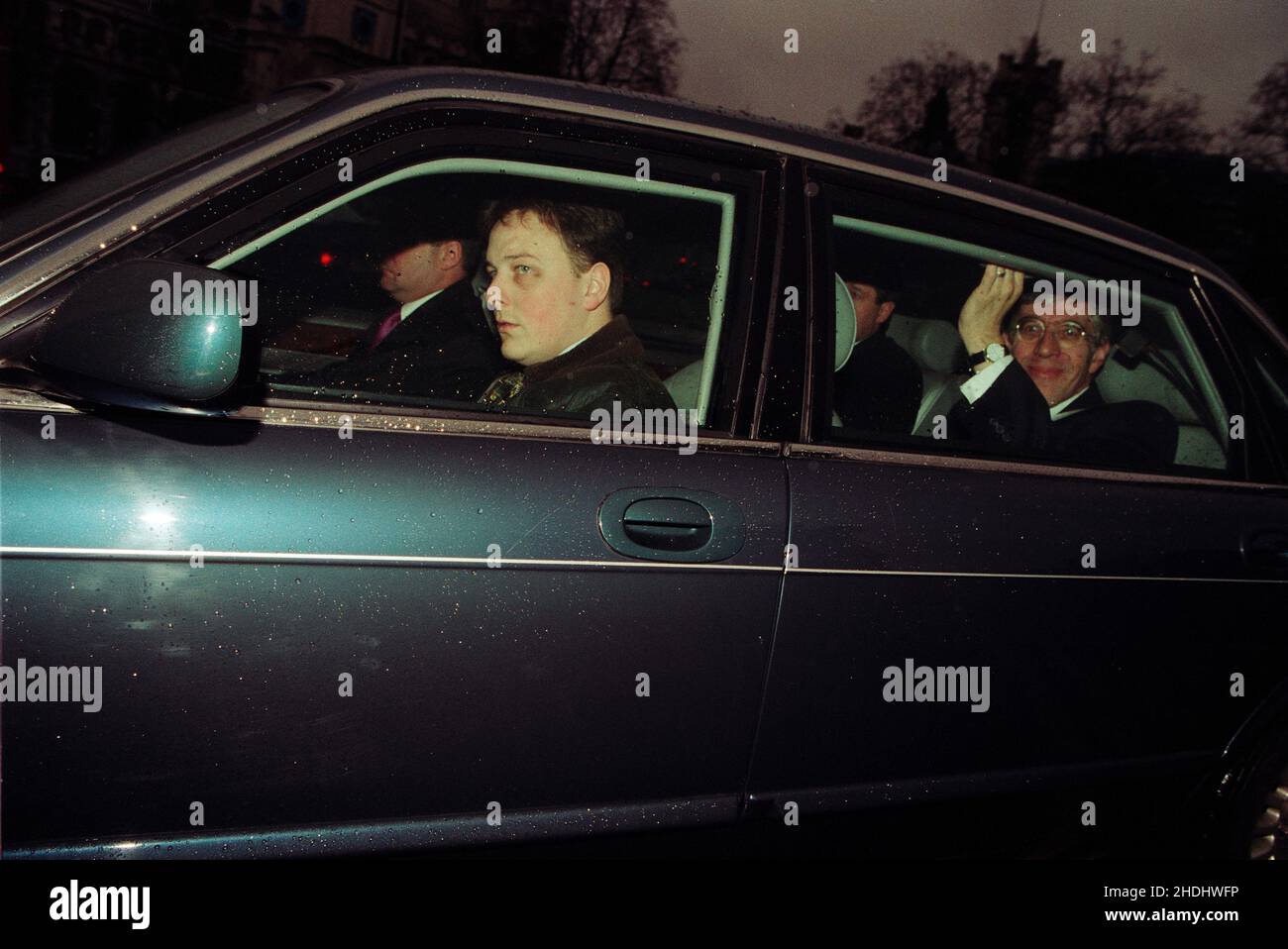 Jack Straw, Innenminister und Abgeordneter der Labour Party, kommt in seinem Ministerwagen in das Parlamentsgebäude 1998 Stockfoto