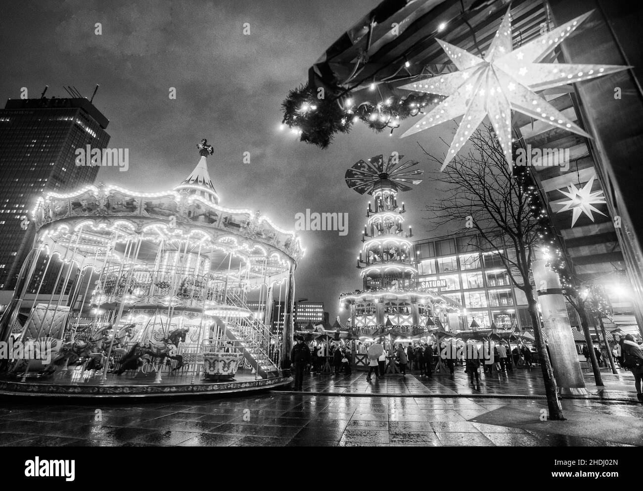 Traditioneller Weihnachtsmarkt am Alexanderplatz in Berlin 2017 in Deutschland Stockfoto