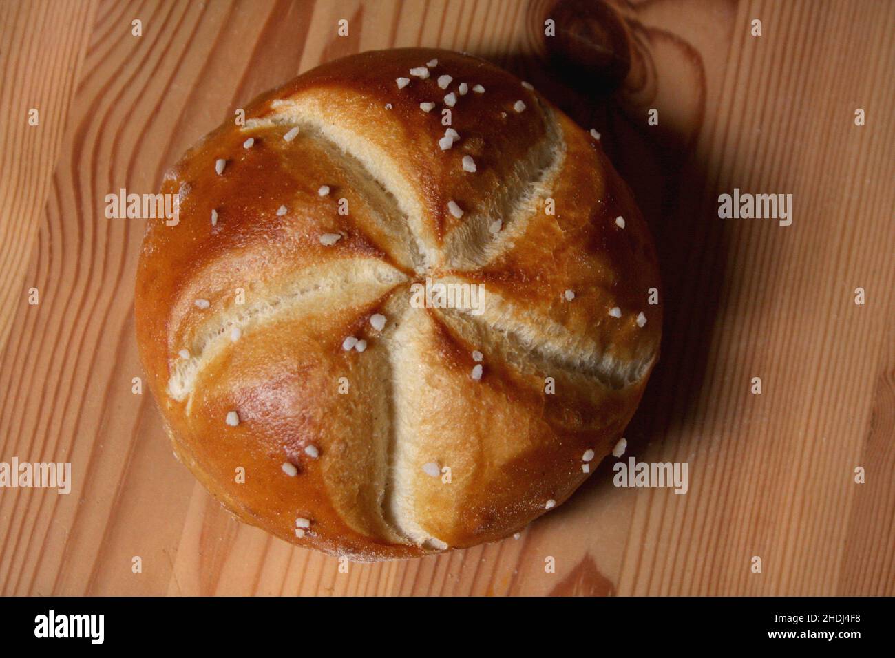 Brezel brötchen -Fotos und -Bildmaterial in hoher Auflösung – Alamy