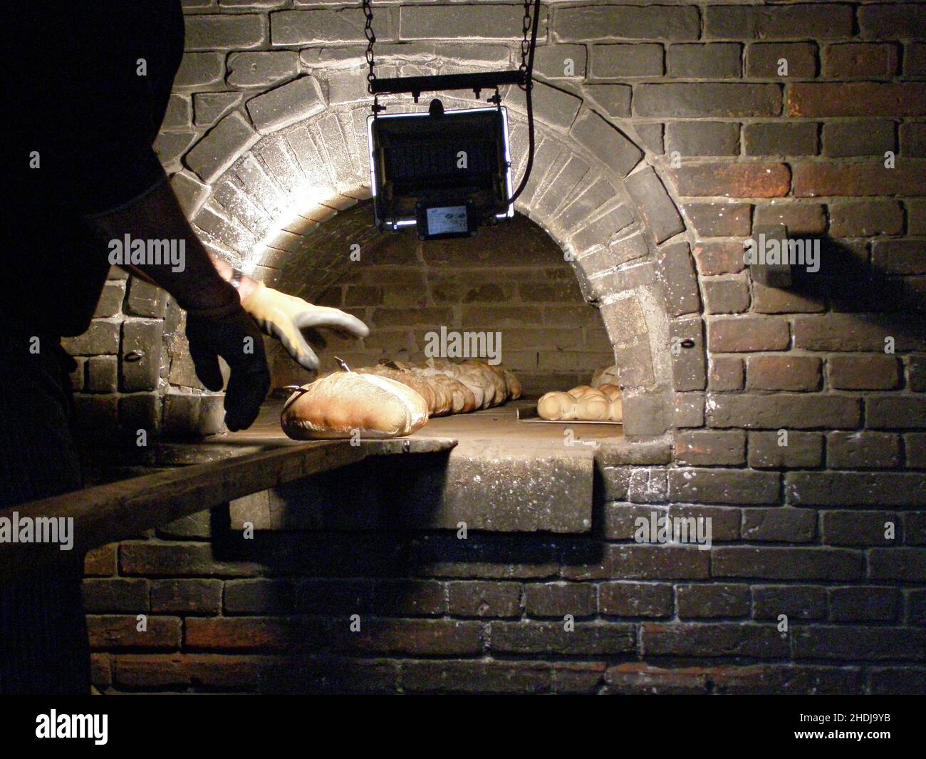 Backen, Steinofen, Brot, Steinöfen, Brot Stockfoto