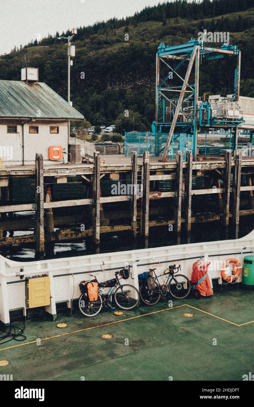 Ein Trawler in Tobermory, Mull, Westküste von Scotand Stockfoto