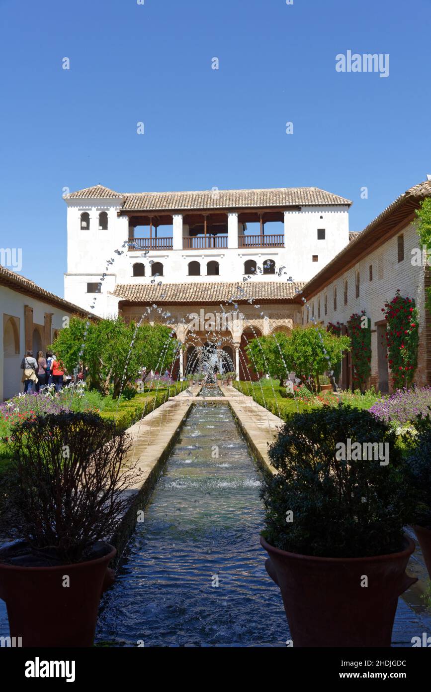 granada, palacio de generalife, Patio de la acequia, granadas Stockfoto