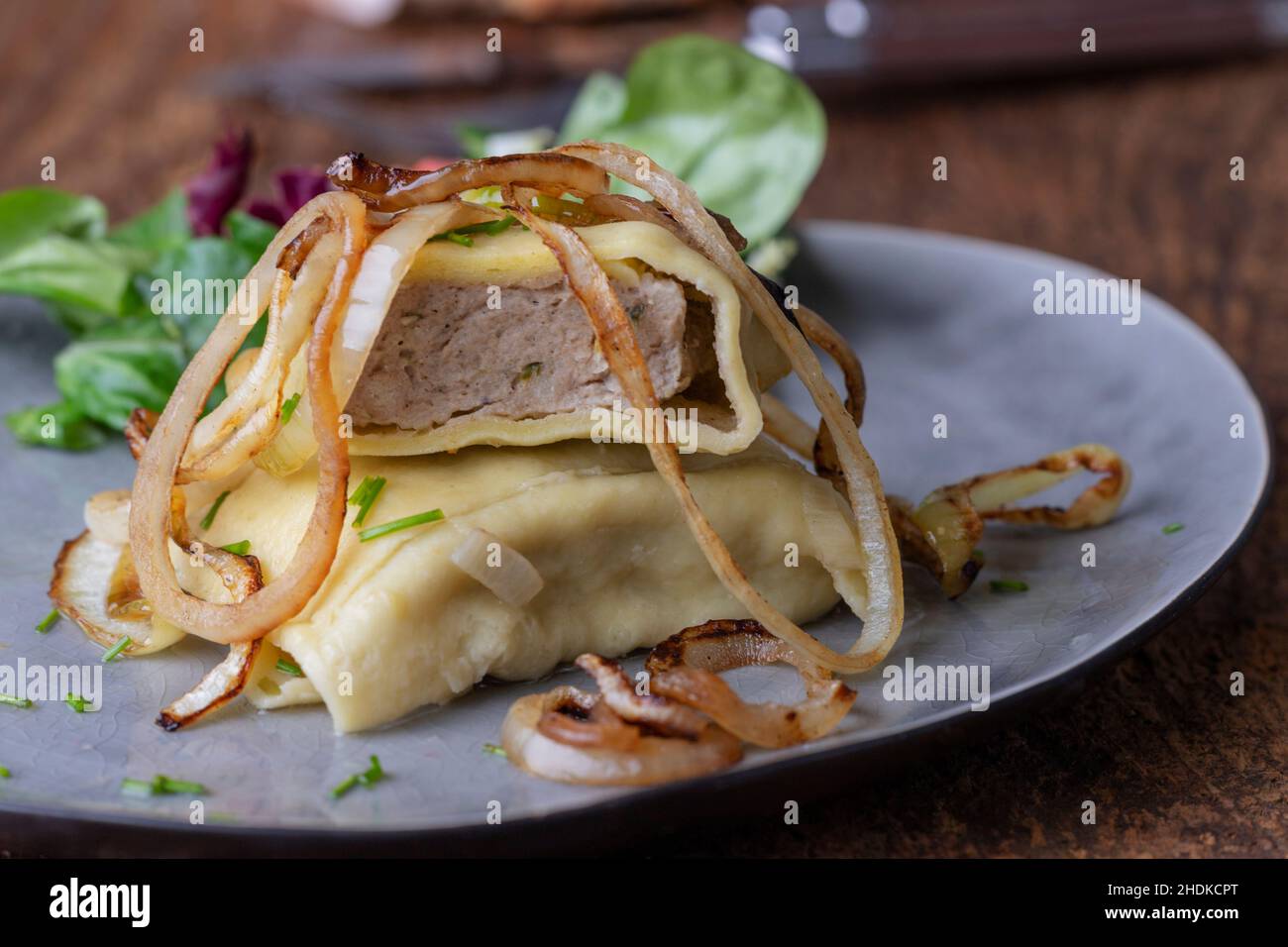 Maultasche, schwäbische Küche, Maultaschen, deutsche Küche, deutsche Küche, schwäbische Küche, schwäbische Küche, schwäbische Küche Stockfoto