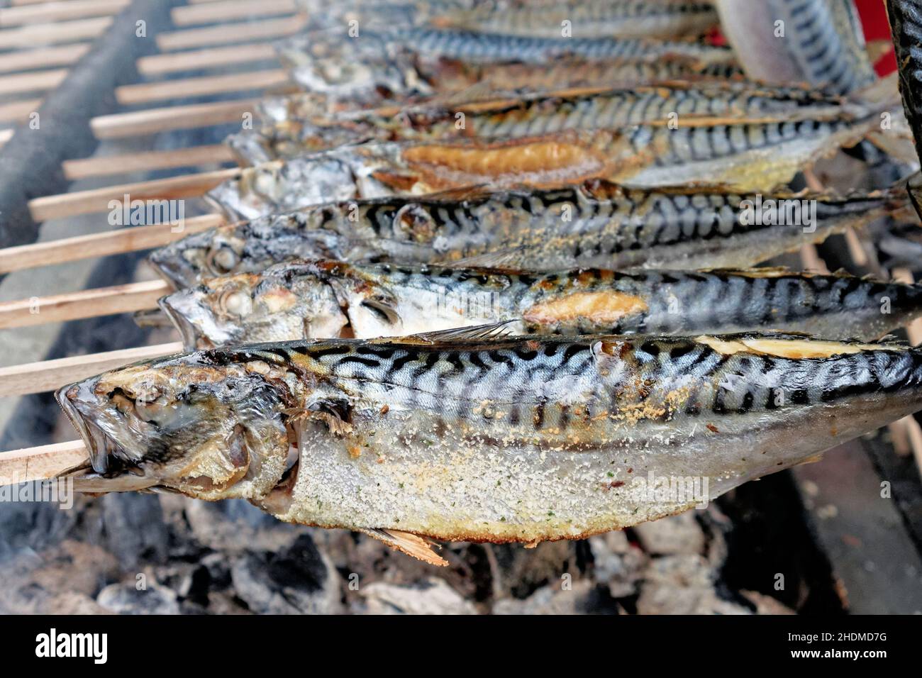 Gegrillter Fisch, gegrillte Fische Stockfoto