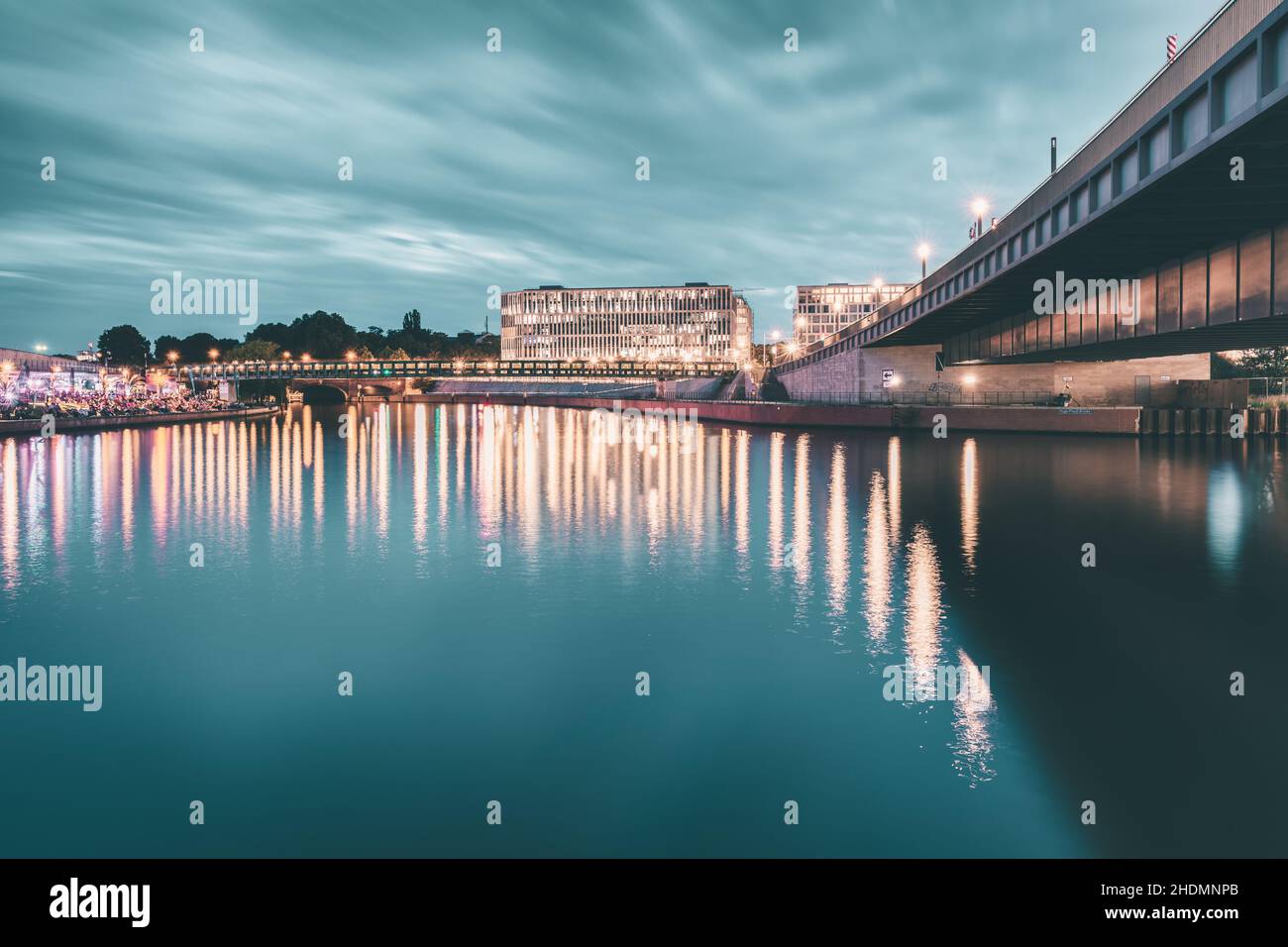 berlin, Ufer des Spree-Flusses, berlin mitte, Ufer des Spree-Flusses, mitte Stockfoto