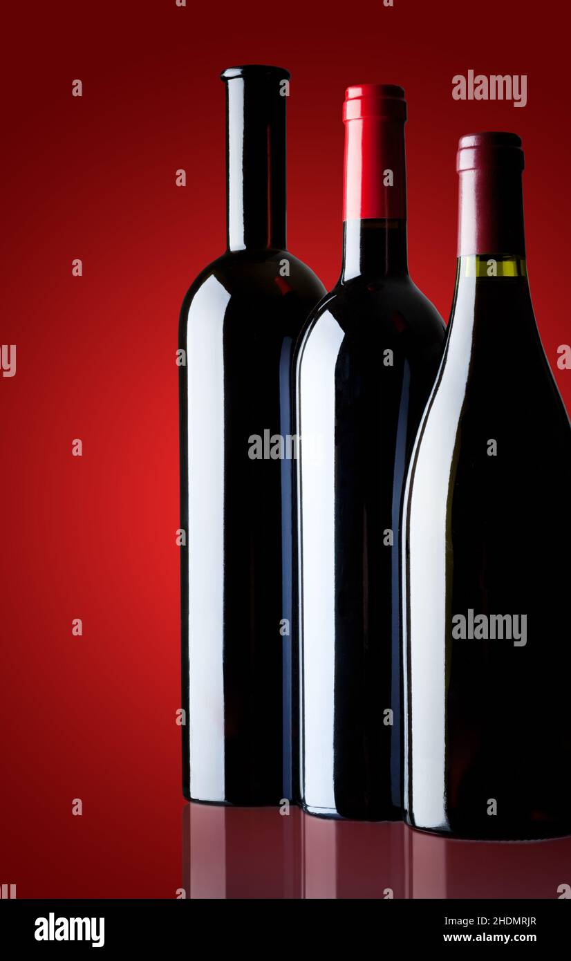 Weinflasche, Rotweinflasche, Flaschenform, Weinflaschen, Rotweinflaschen, Flaschendesign, Flaschenform, Flaschenformen Stockfoto