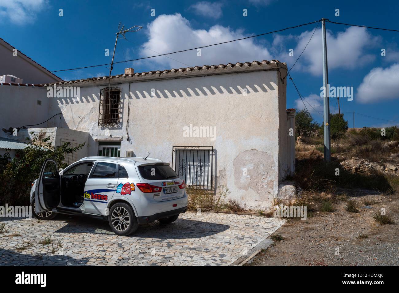 Spanische Immobilie zum Verkauf in ländlicher Umgebung außerhalb von Albox, Almeria, Andalusien, Spanien, typisch für Immobilien, die für britische Ex-Pats zur Renovierung beworben werden Stockfoto