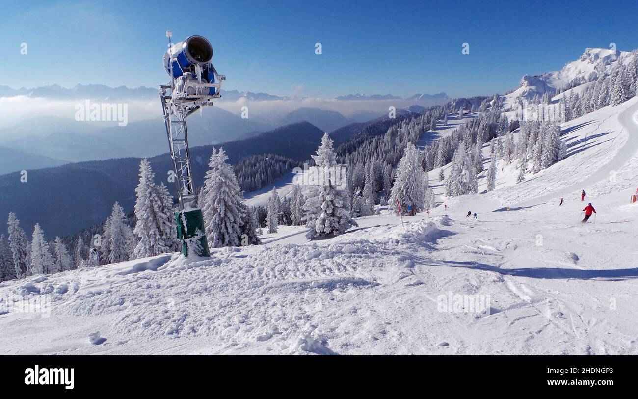 Wintersport, Skifahren, Schneemachine, Wintersport, Schneemaschinen, Beschneiungsanlagen Stockfoto