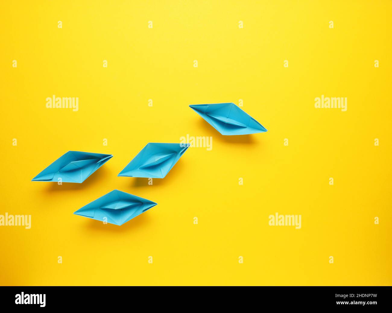 Papierboot, Origami, Papierboote, Origamis Stockfoto