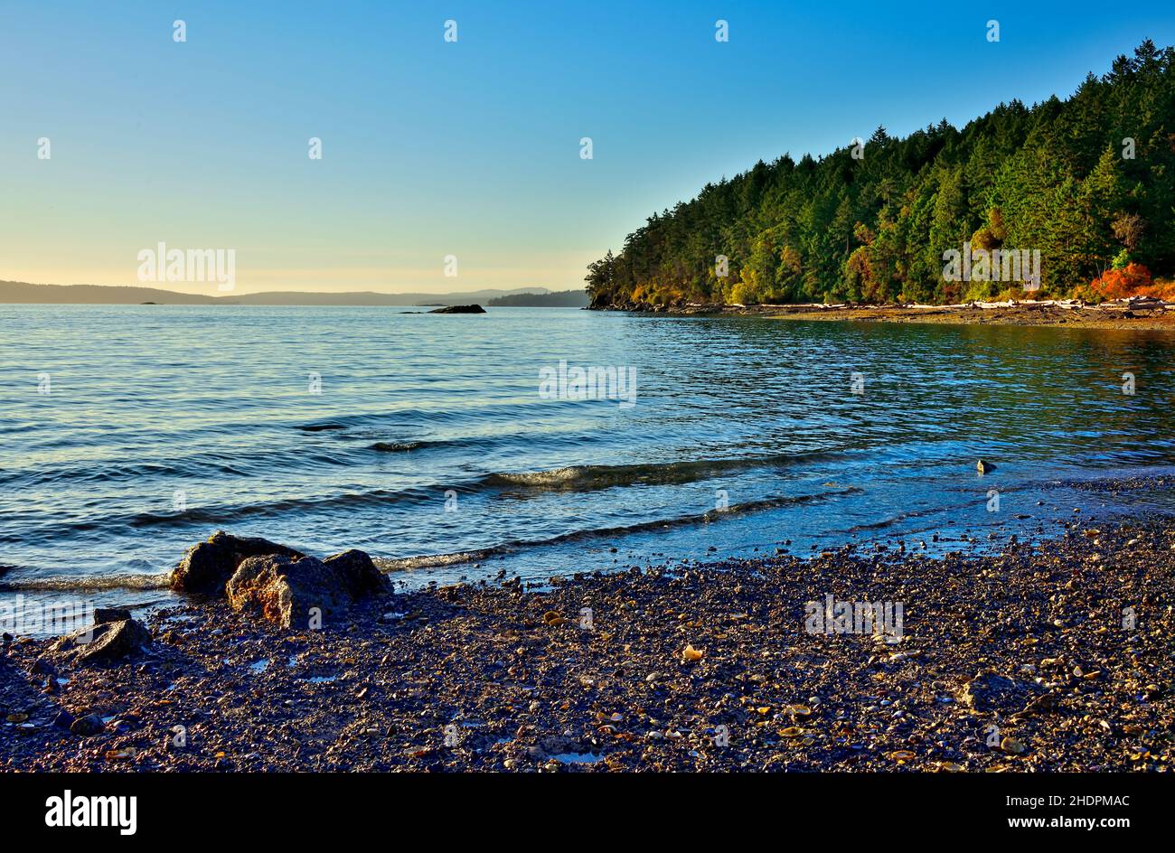 Ein wunderschöner Strand an der Ostküste von Vancouver Island in British Columbia, Kanada Stockfoto