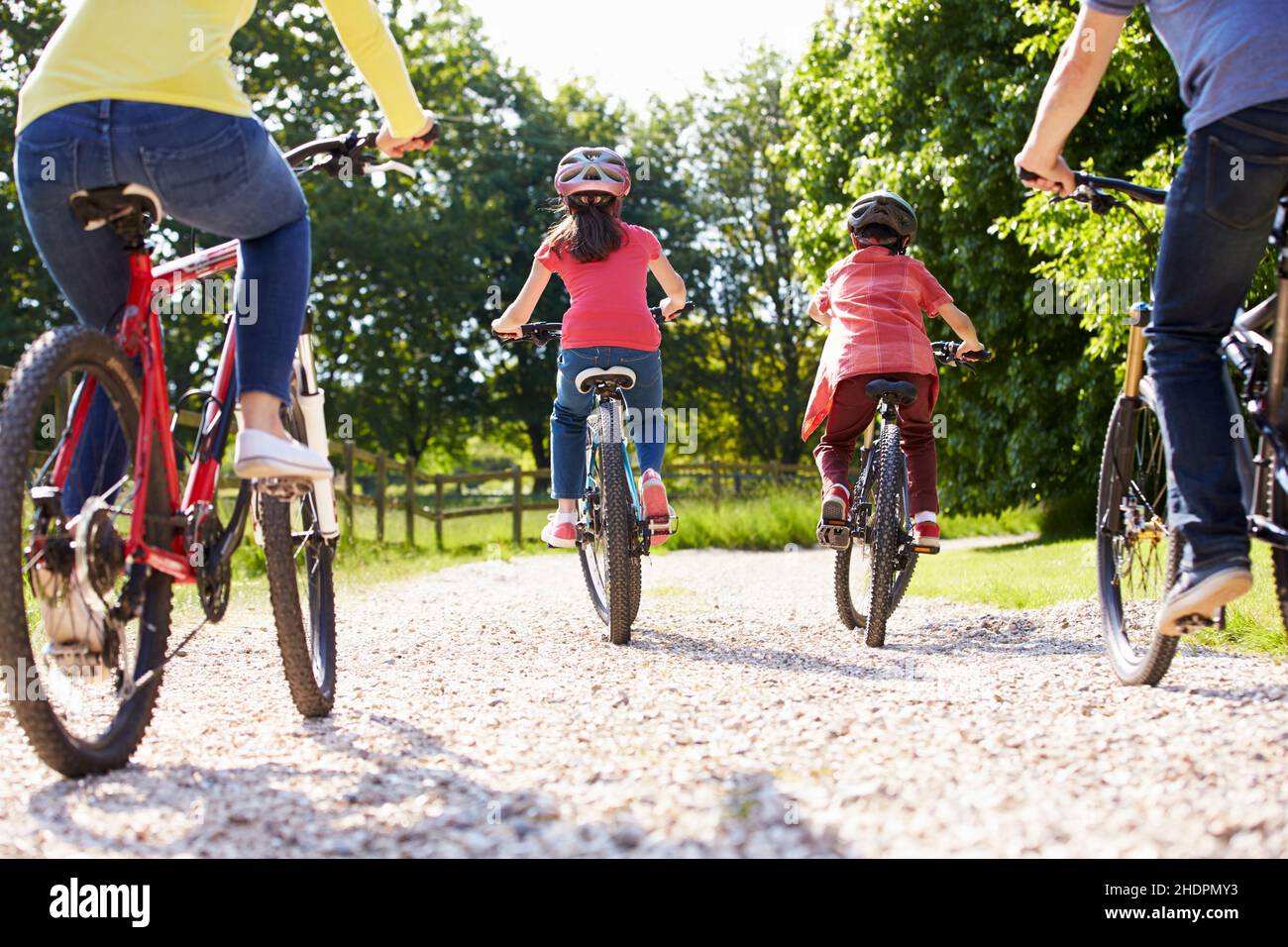 Fahrrad, Familie, Fahrradtour, Familienausflug, Fahrräder, Fahrrad, Familien, Radtouren, Fahrradtour Stockfoto