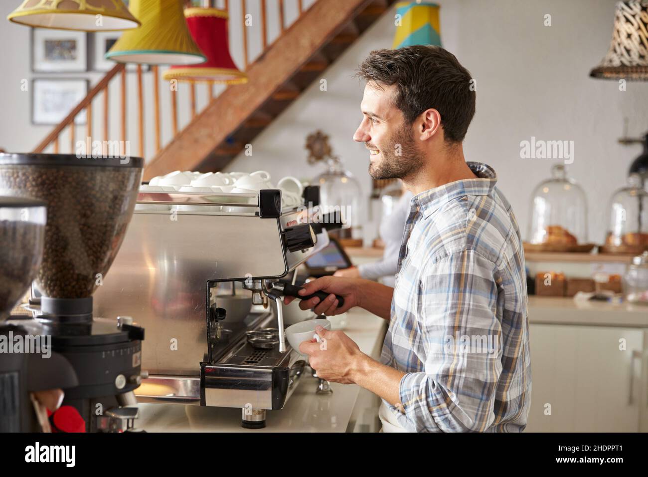 Café, Bistro, Kaffeemaschinen, Barista, Cafés, Bistros, Kaffees, Baristas Stockfoto