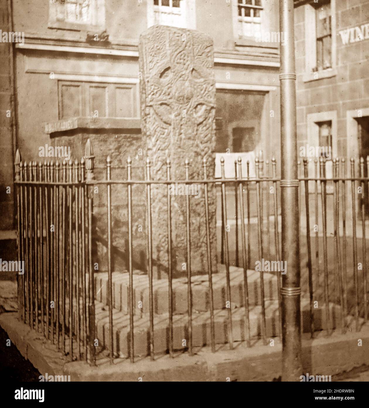 Runenkreuz von Crieff, Schottland, Anfang 1900s Stockfoto