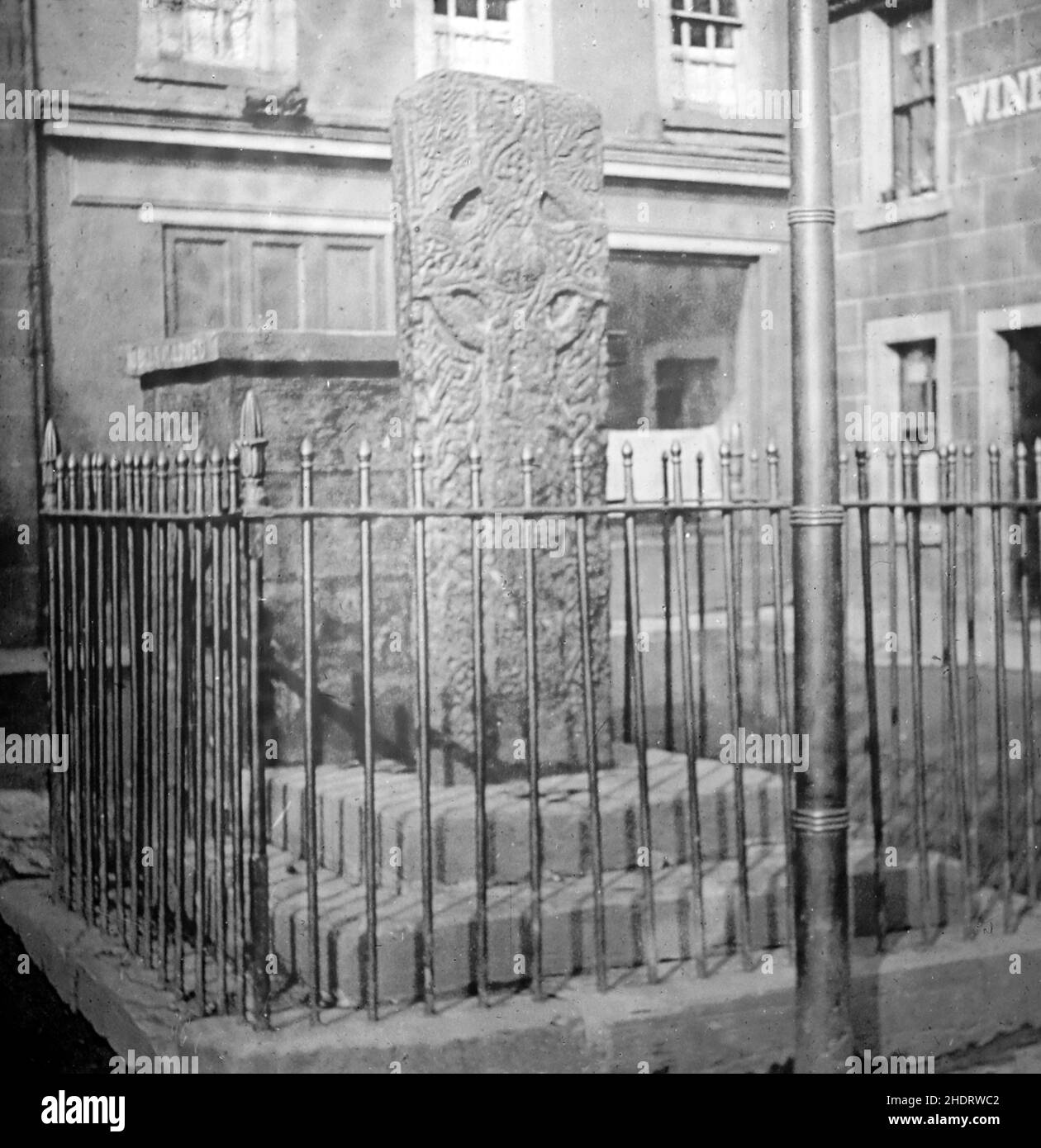 Runenkreuz von Crieff, Schottland, Anfang 1900s Stockfoto