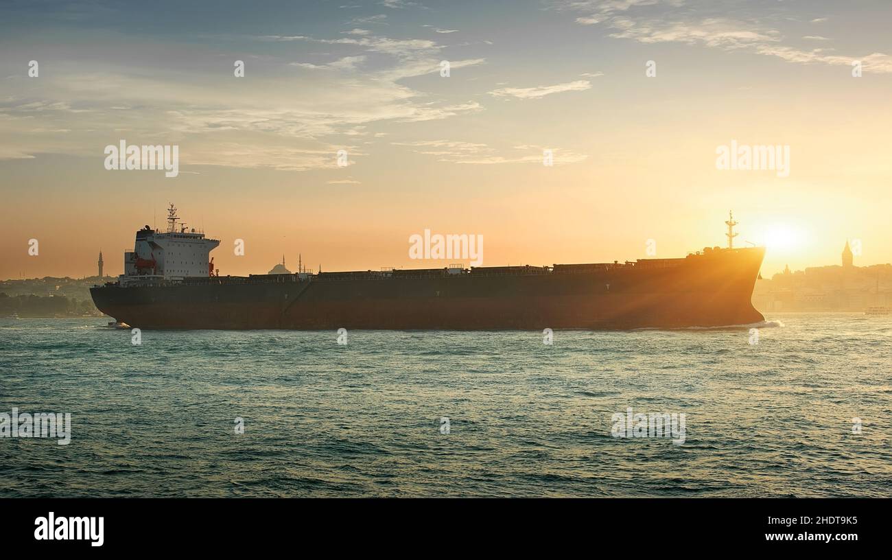 bosporus, istanbul, Frachtschiff, istanbuls, Frachtschiffe Stockfoto