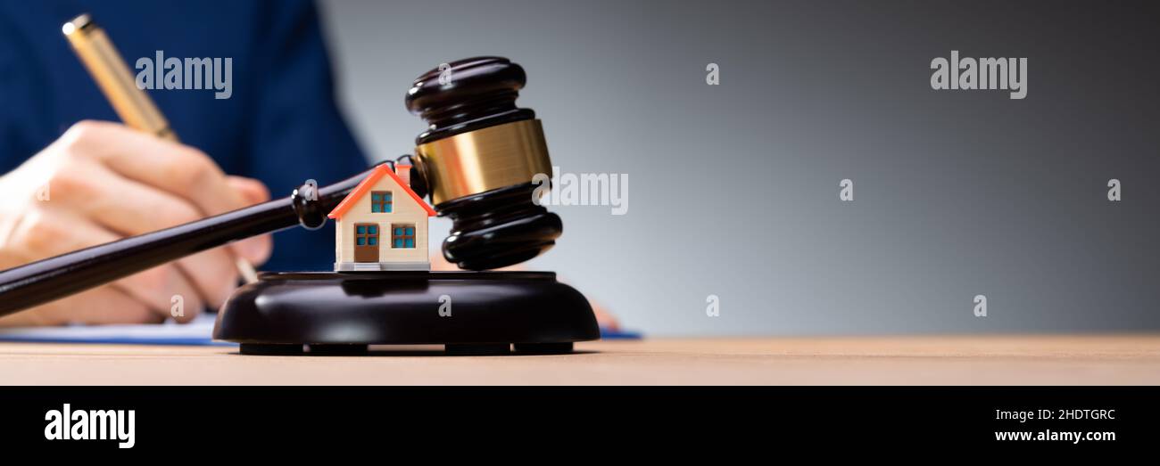 Scheidung Eigentumsrecht Und Haus Abschottung Und Konkurs Stockfoto