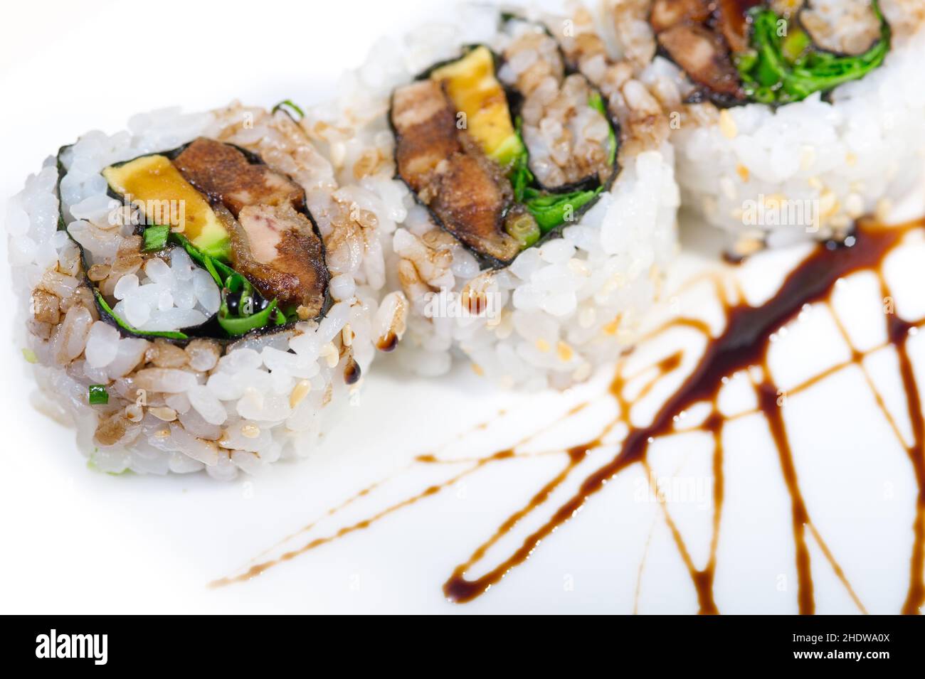 Sushi, Rollen von innen nach außen, sushi Stockfoto