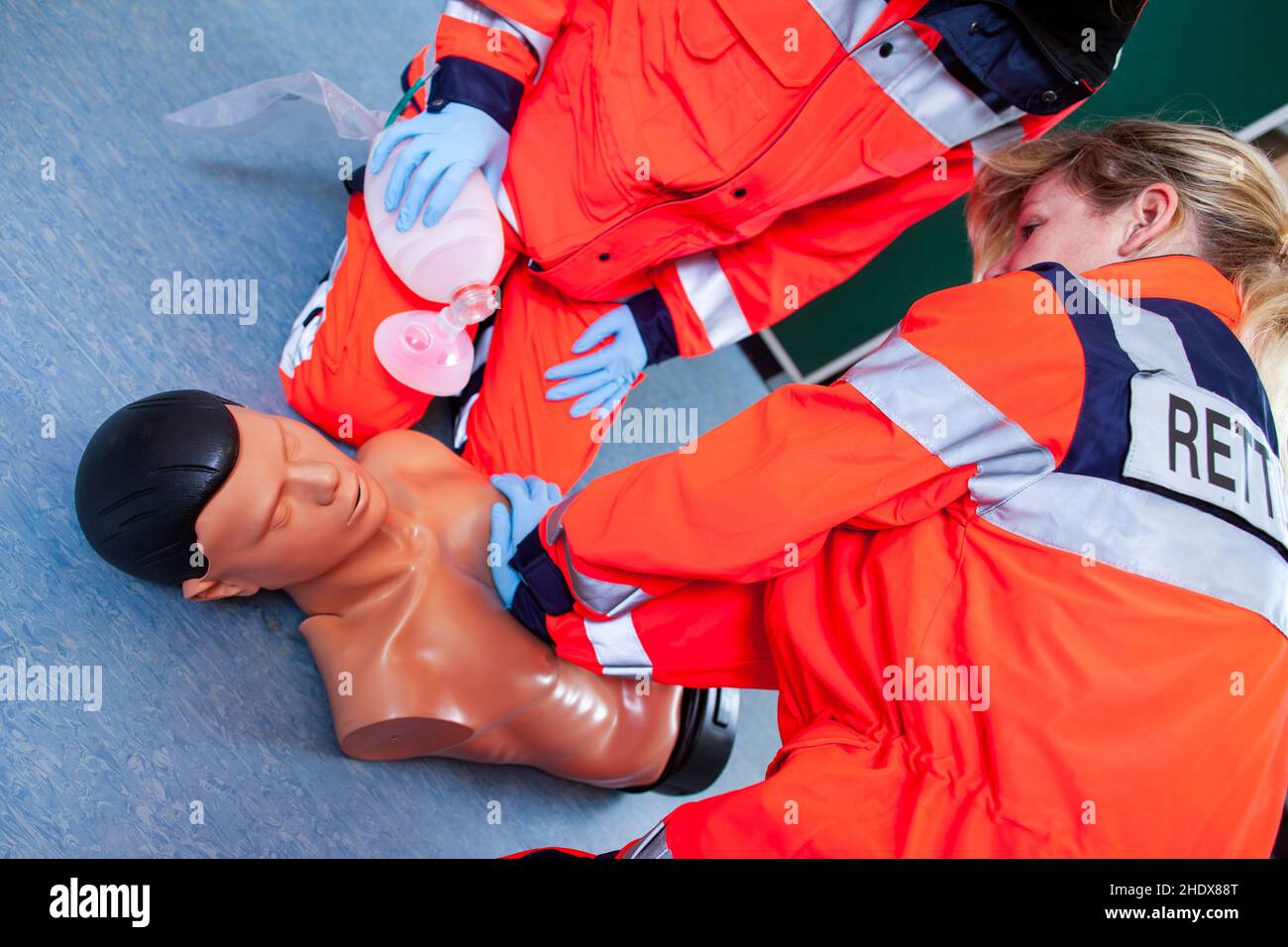 Notfallmedizin, erste-Hilfe-Kurs, Reanimation, Notfallmedizin, erste-Hilfe-Kurse Stockfoto