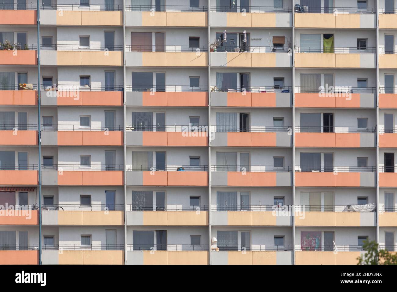 Mehrfamilienhaus, Wohnung, Mietshaus, Vorort, Mehrfamilienhaus, Apartments, Mietshäuser, Vororte Stockfoto