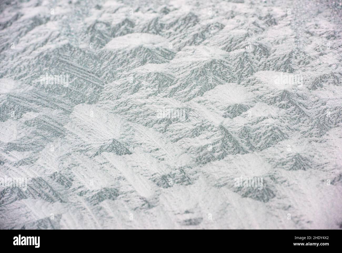 Frost an einem Autofenster, Arnside, Milnthorpe, Cumbria, Großbritannien Stockfoto