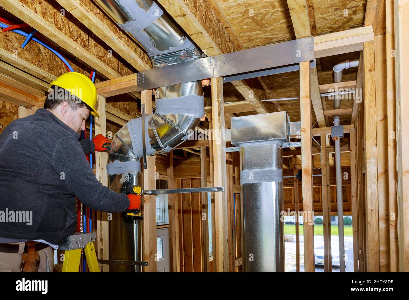 Gebäudekonstruktion, Lüftungsschächte, Installation, Gebäudekonstruktionen, Lüftungsschächte Stockfoto