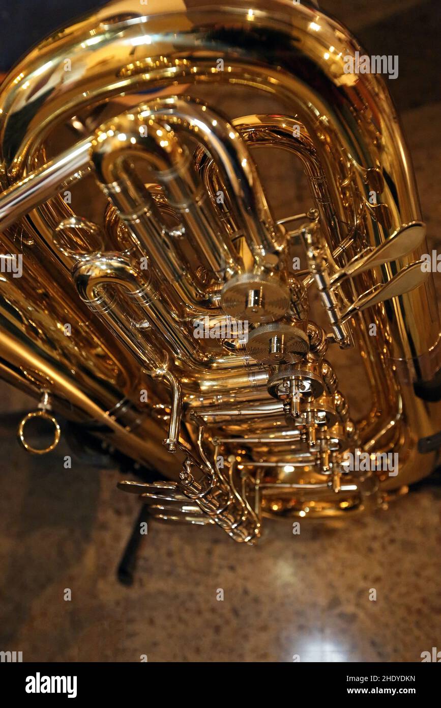 Blasinstrument, Tuba, Blasinstrumente, Tubas Stockfotografie - Alamy