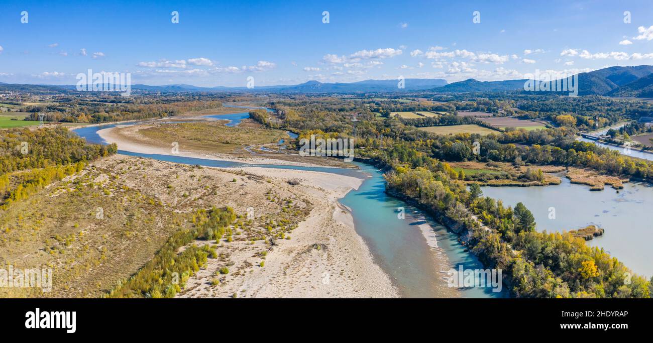 Frankreich, Bouches du Rhone, Durance Valley, La Roque d'Antheron, der Durance River und der Canal de l'EDF oder Durance Bearbeitungskanal auf der rechten Seite (Aeria Stockfoto